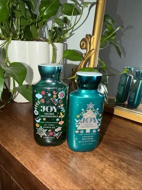 Bath & Body Works Joy Sugared Snickerdoodle Body Wash & Lotion - Teal Green